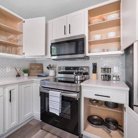 New Modern Bungalow Close To Downtown! Fully Fenced Yard Saint Augustine Eksteriør billede