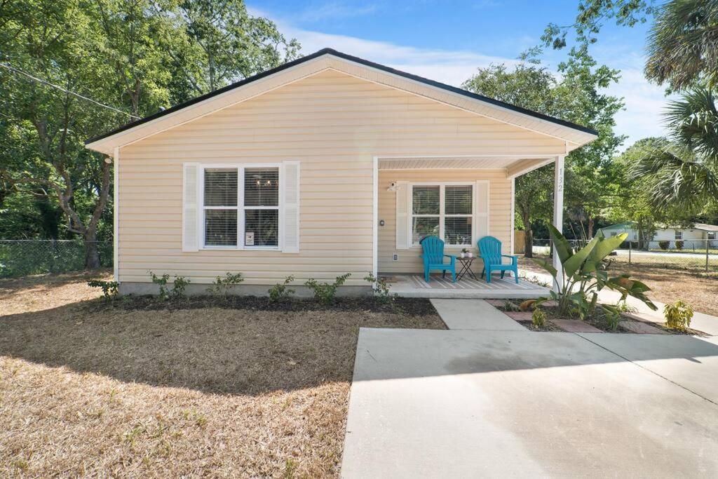New Modern Bungalow Close To Downtown! Fully Fenced Yard Saint Augustine Eksteriør billede